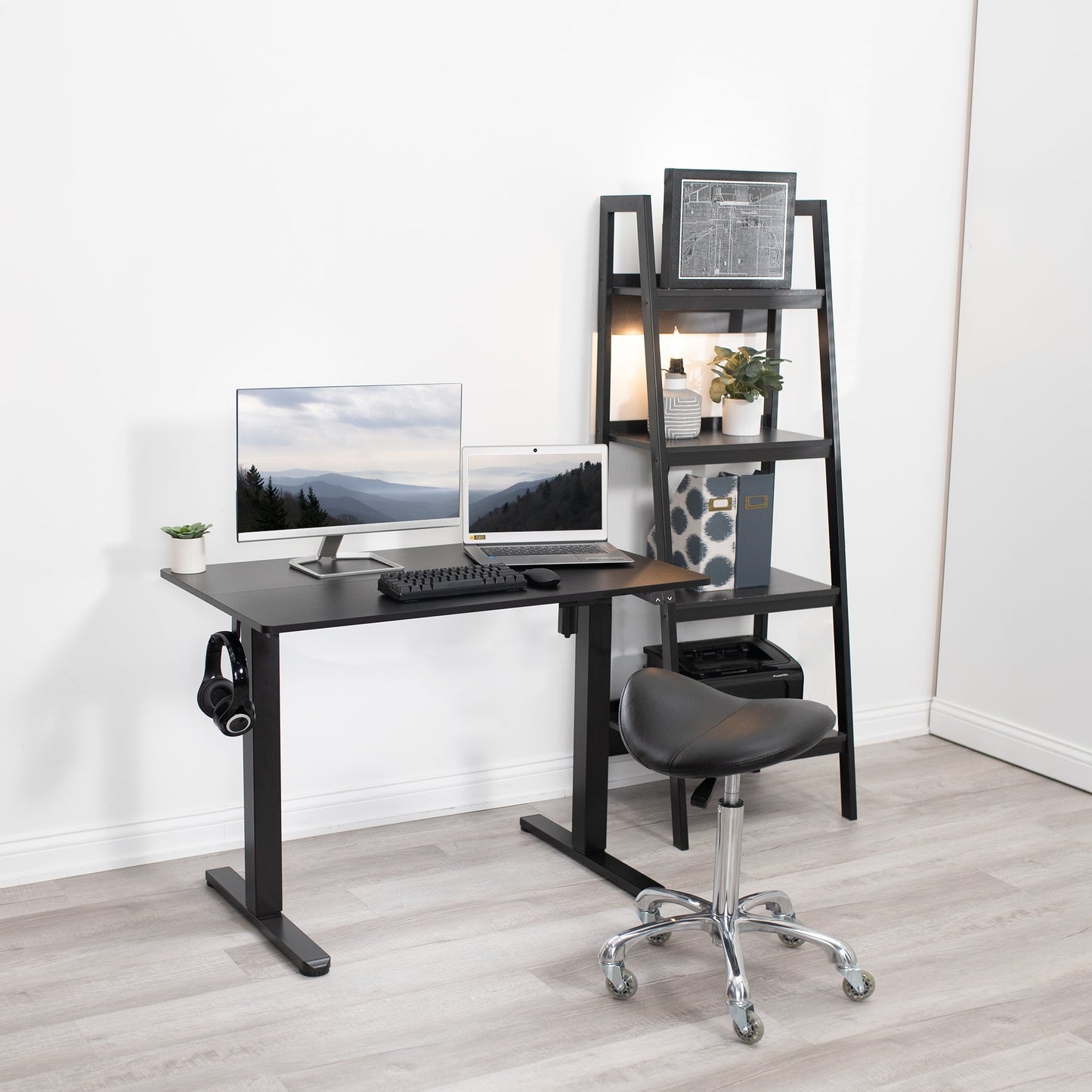 Versatile 40" x 24" Electric Adjustable Standing Desk