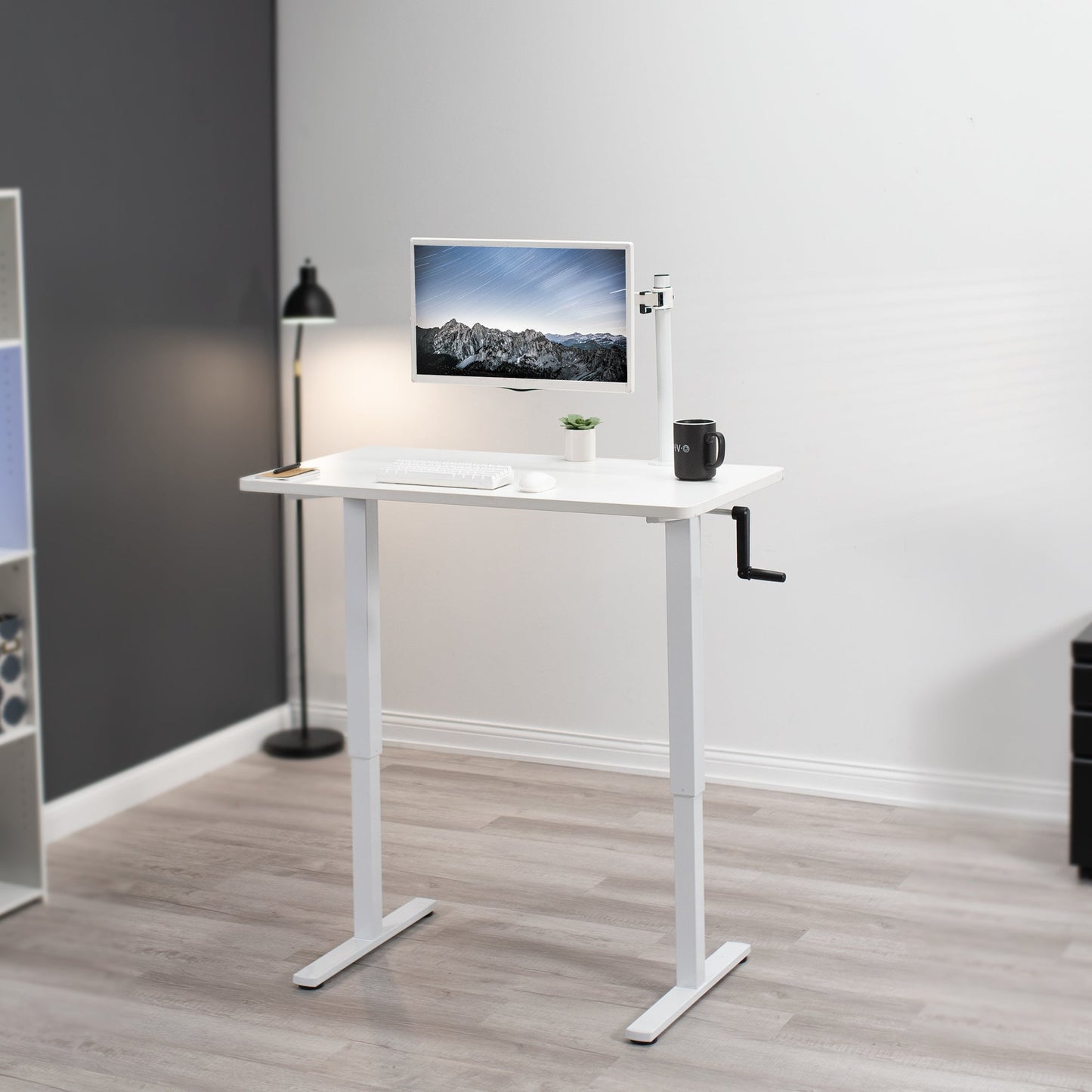 Ergonomic Manual Height-Adjustable Desk for Ultimate Comfort